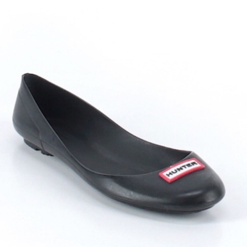 HUNTER black flats